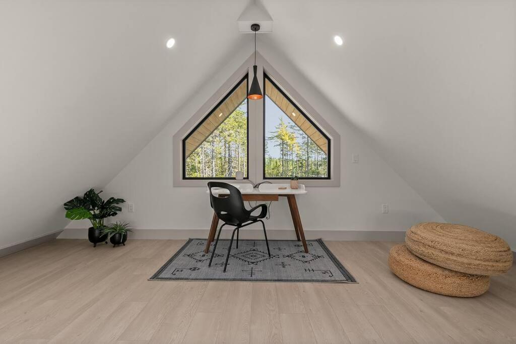 Numinous Cottage Long Lake Oasis Centre Rawdon Exterior photo