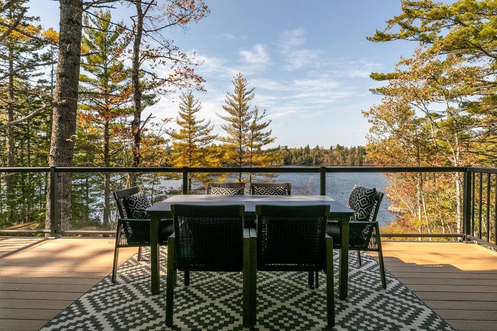 Numinous Cottage Long Lake Oasis Centre Rawdon Exterior photo